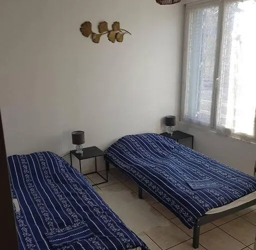 Superbe Appartement En Residence Prive Avec Un Parking Prive
