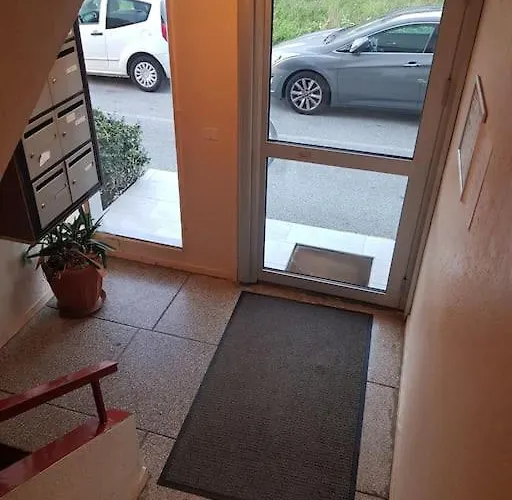 Superbe Appartement En Residence Prive Avec Un Parking Prive