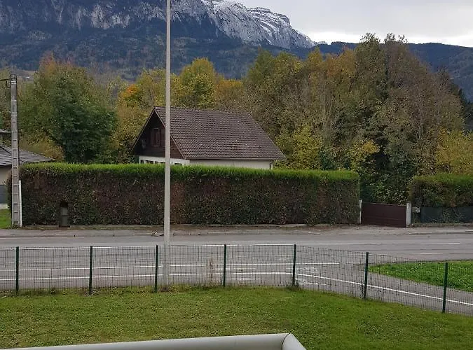 Superbe Appartement En Residence Prive Avec Un Parking Prive
